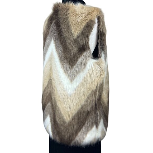 Skies Are Blue Womens M Faux Fur Chevron Vest Winter Coat Neutral Beige Brown - Picture 6 of 11